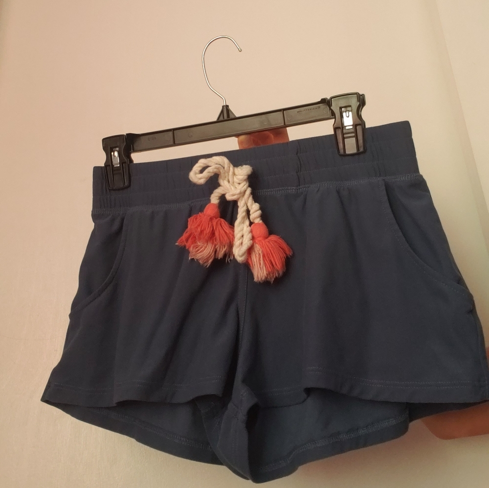 derek heart shorts with tassel rope tie